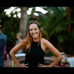 Meet your Posher, Caitlyn